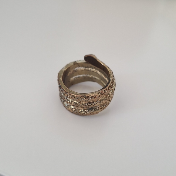 Free w. Purchase- Snake Ring - Picture 7 of 9